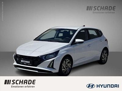Neu Hyundai i20 Trend 101 PS (74 kW) 2025 Weiß Limousine