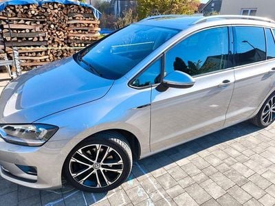 Usata VW Golf Sportsvan LOUNGE 150 CV (110 kW) 2015 Argento Monovolume
