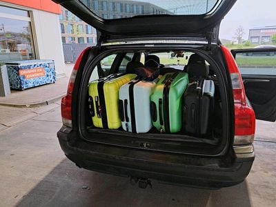 Grau Gebraucht 2003 Volvo V70 Kombi | 4.300 €