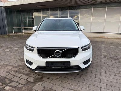 Weiß Gebraucht 2018 Volvo XC40 Momentum SUV | 15.900 €