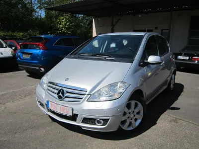 Gebraucht Mercedes A200 140 PS (102 kW) 2010 Silber Limousine