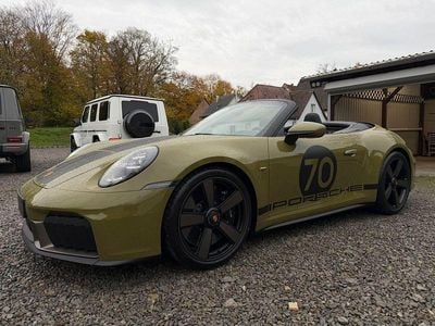 Neu Porsche 992 541 PS (397 kW) 2026 Grün Cabrio