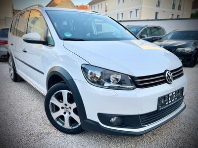 VW Touran Cross