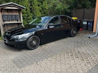 BMW 523