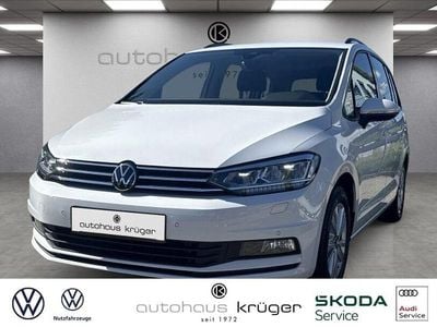 Weiß Gebraucht 2023 VW Touran Comfortline Van / Kleinbus | 28.900 € (Fairer Preis)