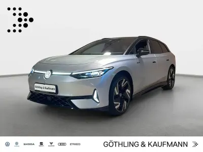 Second-hand VW ID.7 GTX 250 kW (340 CP) 2026 Argintiu Break