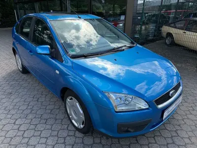 Gebraucht Ford Focus Titanium 145 PS (106 kW) 2005 Blau Limousine