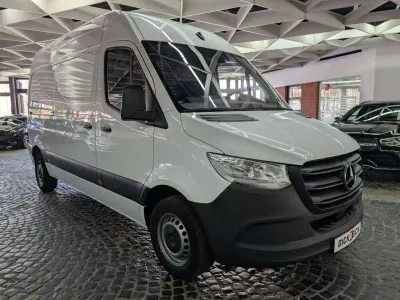 Gebraucht Mercedes Sprinter 114 PS (83 kW) 2023 Weiß Van