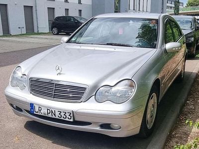 Mercedes C200