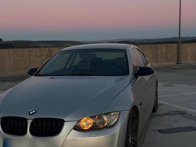 Gebraucht BMW 325 218 PS (160 kW) 2007 Silber Coupé