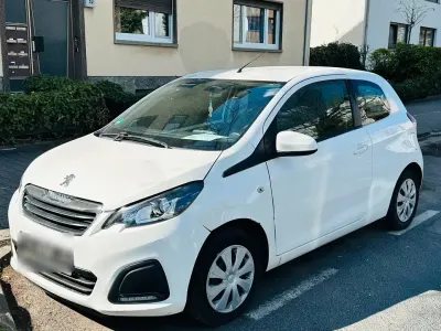Gebraucht Peugeot 108 69 PS (50 kW) 2015 Weiß Kleinwagen