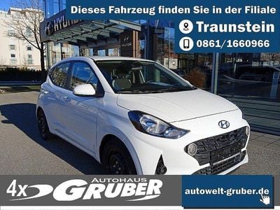 Gebraucht Hyundai i10 Trend 67 PS (49 kW) 2023 Weiß Kleinwagen
