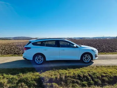 Gebraucht Ford Focus 120 PS (88 kW) 2022 Weiß Kombi
