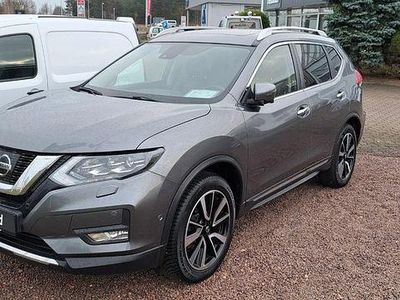 Grau Gebraucht 2018 Nissan X-Trail Tekna SUV | 18.980 € (Fairer Preis)