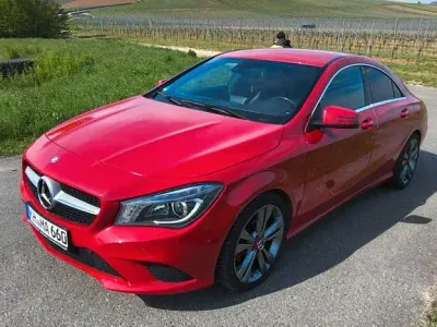Gebraucht Mercedes CLA200 136 PS (100 kW) 2014 Rot Coupé