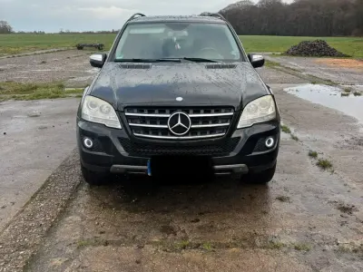Gebraucht Mercedes ML280 190 PS (139 kW) 2008 Violet SUV