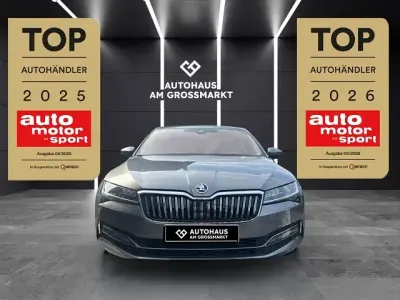 Gebraucht Skoda Superb Style 150 PS (110 kW) 2023 Grau Limousine