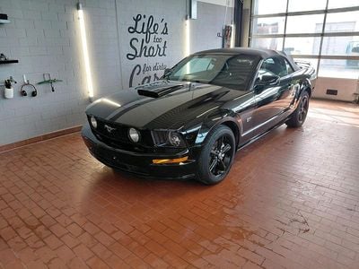 Second-hand Ford Mustang GT 305 CP (224 kW) 2008 Negru Cabrio