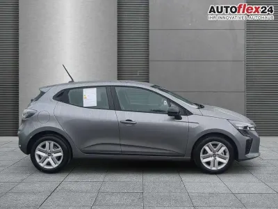 Nowe Renault Clio V Evolution 101 KM (74 kW) 2025 Szary Hatchback