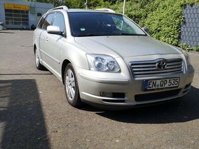 gebraucht Toyota Avensis 1.8 Combi linea sol