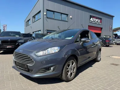 Gebraucht Ford Fiesta SYNC Edition 101 PS (74 kW) 2013 Grau Kleinwagen
