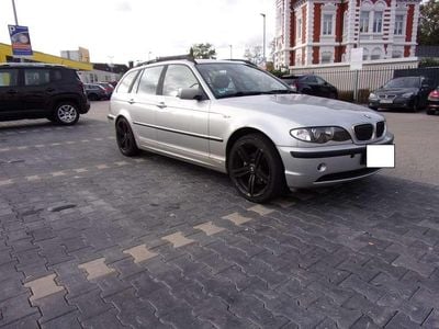 Gebraucht BMW 325 192 PS (141 kW) 2002 Silber Kombi