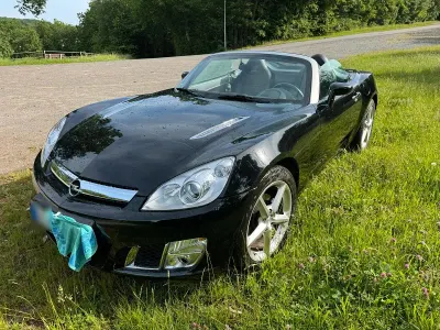 Gebraucht Opel GT 264 PS (194 kW) 2009 Schwarz Cabrio