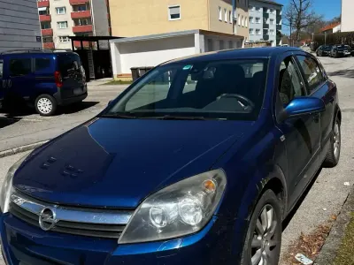 Gebraucht Opel Astra 125 PS (91 kW) 2006 Blau Kleinwagen