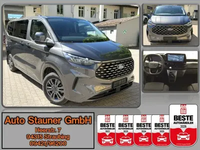 Gebraucht Ford Tourneo Titanium 136 PS (100 kW) 2025 Magentic metallic Van / Kleinbus