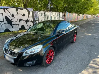 Używany Volvo C70 Kinetic 150 KM (110 kW) 2010 Czarny Kabriolet