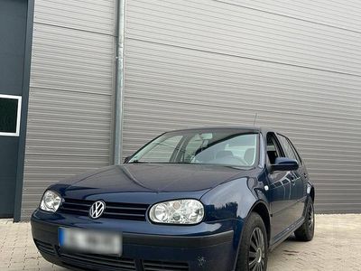 Gebraucht VW Golf IV 75 PS (55 kW) 2003 Blau Kleinwagen