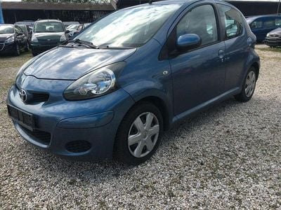 Usata Toyota Aygo Cool 68 CV (50 kW) 2009 Blu Utilitaria