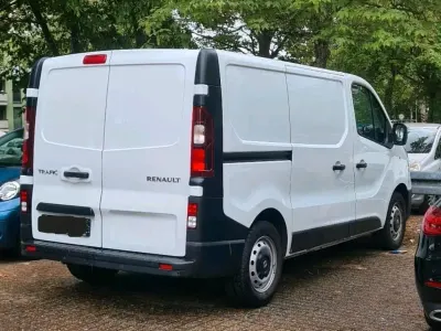 Gebraucht Renault Trafic 95 PS (69 kW) 2020 Van / Kleinbus