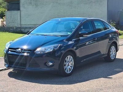 Gebraucht Ford Focus Titanium 182 PS (133 kW) 2011 Blau Limousine