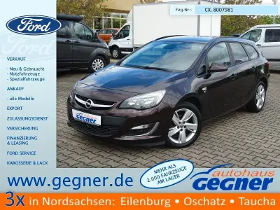 Gebraucht Opel Astra 140 PS (102 kW) 2012 Braun Kombi