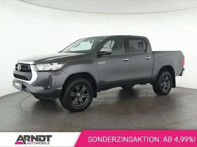 Gebraucht Toyota HiLux Comfort 204 PS (150 kW) 2024 Marlingrau Pickup