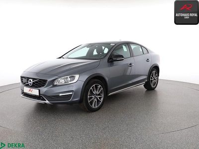 Gebraucht Volvo S60 CC 190 PS (139 kW) 2017 Grau (metallic) Limousine