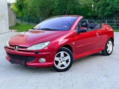 Usata Peugeot 206 CC Platinum 109 CV (80 kW) 2004 Rosso Cabrio