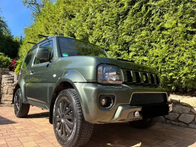 Gebraucht Suzuki Jimny Comfort 84 PS (61 kW) 2016 Cool khaki SUV