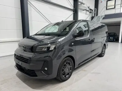 Gebraucht Opel Zafira Life Edition 177 PS (130 kW) 2025 Grau Van / Kleinbus