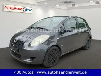 Gebraucht Toyota Yaris Basis 87 PS (63 kW) 2009 Grau Kleinwagen