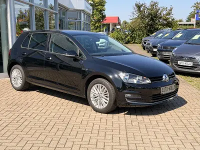 Gebraucht VW Golf VII LOUNGE 125 PS (91 kW) 2015 Schwarz Limousine