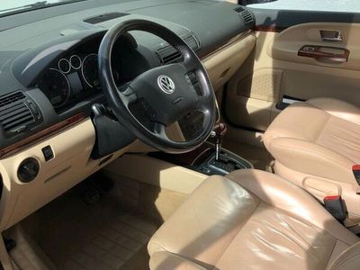 gebraucht VW Sharan Highline. Vollleder. 500€ Rabatt für Familien.