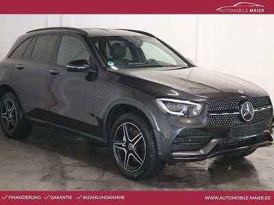 Usata Mercedes GLC300e AMG 306 CV (225 kW) 2021 Grigio SUV