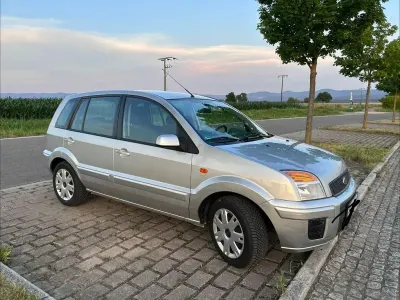 Gebraucht Ford Fusion Style 101 PS (74 kW) 2009 Silber Kleinwagen