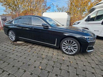 Schwarz Gebraucht 2019 BMW 745L Sport Line Limousine | 53.900 €