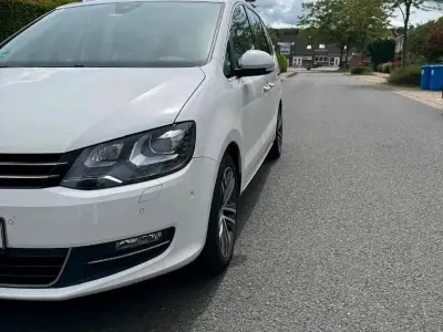 Gebraucht VW Sharan Highline 177 PS (130 kW) 2014 Weiß Van / Kleinbus