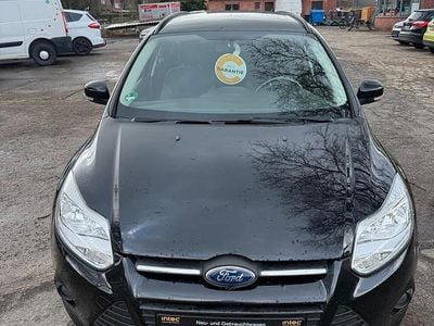 Gebraucht Ford Focus 101 PS (74 kW) 2013 Schwarz Kombi