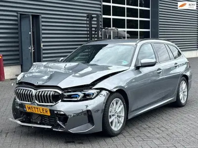 Gebraucht BMW 330 M Sport 286 PS (210 kW) 2025 Grau Kombi