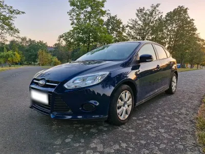 Gebraucht Ford Focus 95 PS (69 kW) 2014 Blau Limousine